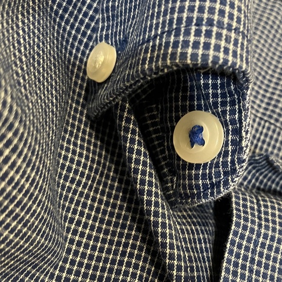 Izod men’s size medium navy blue Checkered cotton blend long sleeve button Shirt - Picture 15 of 16